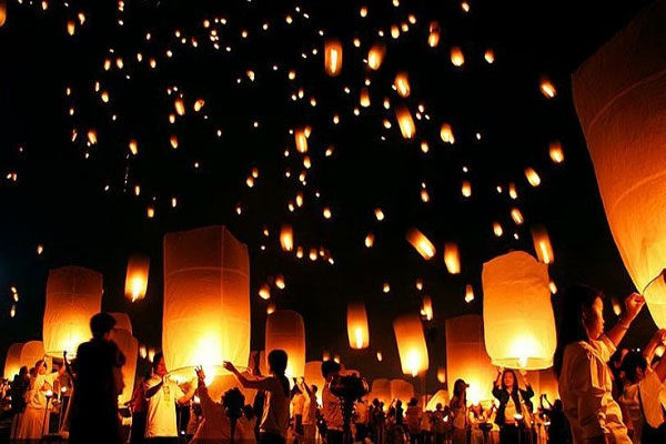 La mayor cantidad de Globos Cantoya Sueltos