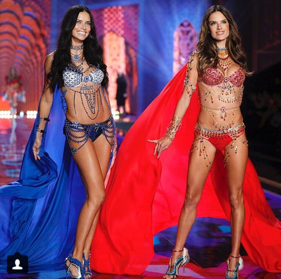 Adriana Lima y Alessandra Ambrosio.