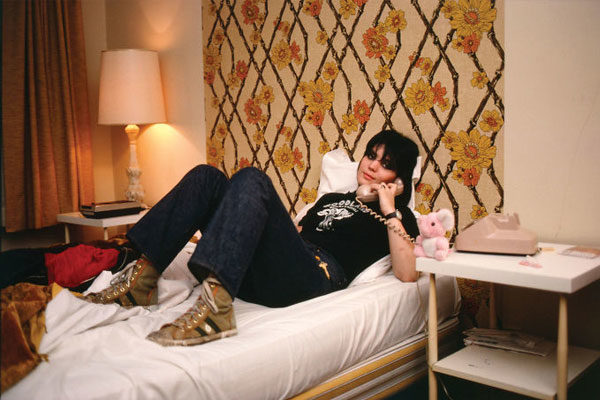 Joan Jett, 1977