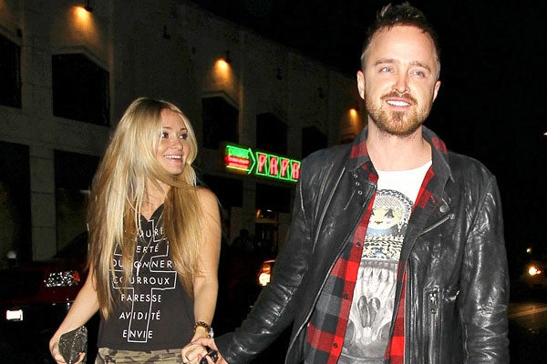 Aaron Paul y Lauren Parsekian