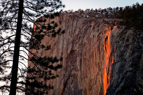 Cascada Horsetail, California