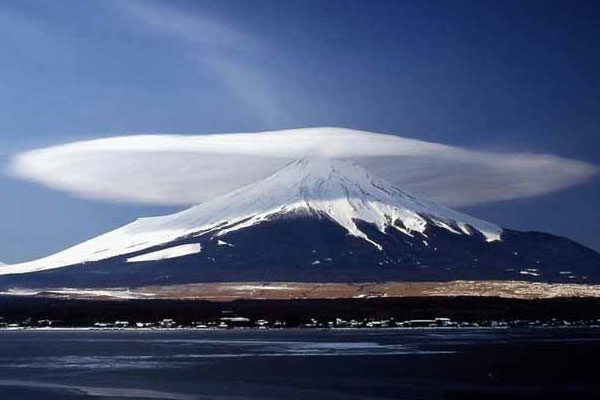 Nubes Lenticulares