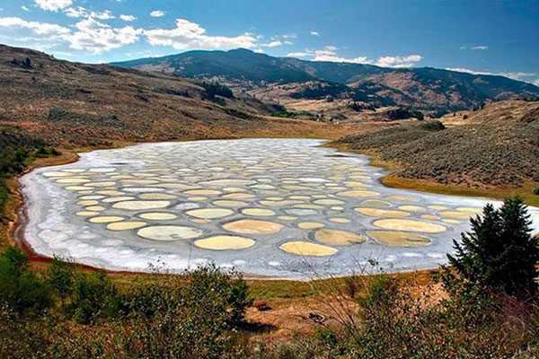 Lago Spotted, Canadá.