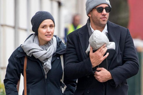 Rose Byrne y Bobby Cannavale