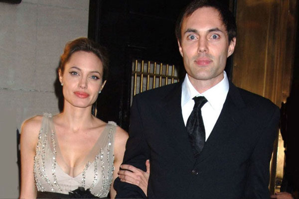 Angelina Jolie y su hermano James Haven