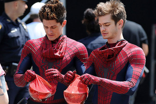 Andrew Garfield y William Spencer