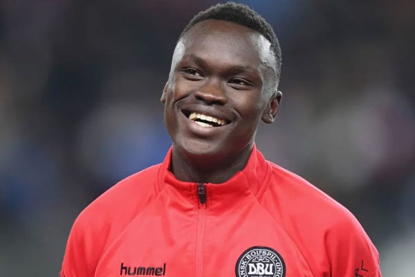 Pione Sisto