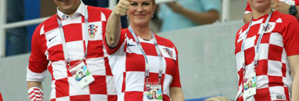 La presidenta de Croacia es el amuleto de la selección