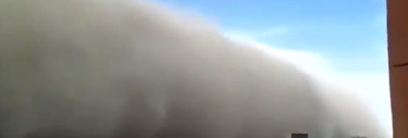 Una ciudad en China se ahoga en un tsunami de arena y polvo