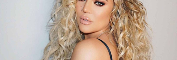 Khloé Kardashian presume un diminuto bikini en las vacaciones por Bali