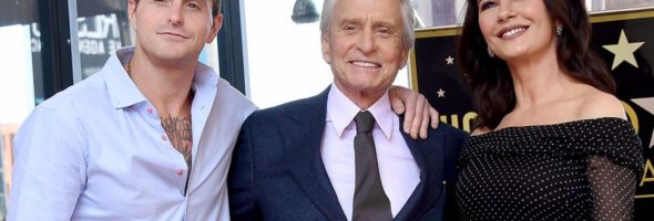 ¡Acoso Sexual! Esposo de Catherine Zeta-Jones es acusado por una ex empleada