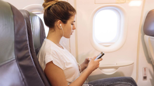 # 2- Los móviles no ocasionan accidentes en los aviones