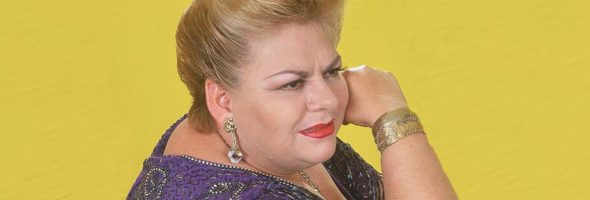 “Paquita la del Barrio” estaba muy cansada y se quedo dormida en plena entrevista